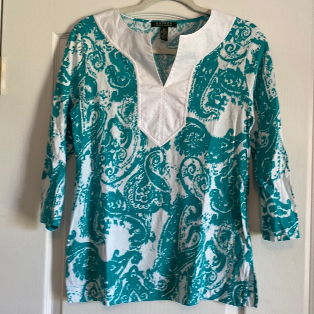 Lauren by Ralph Lauren 3/4 Sleeve paisley print top. Size Medium.
